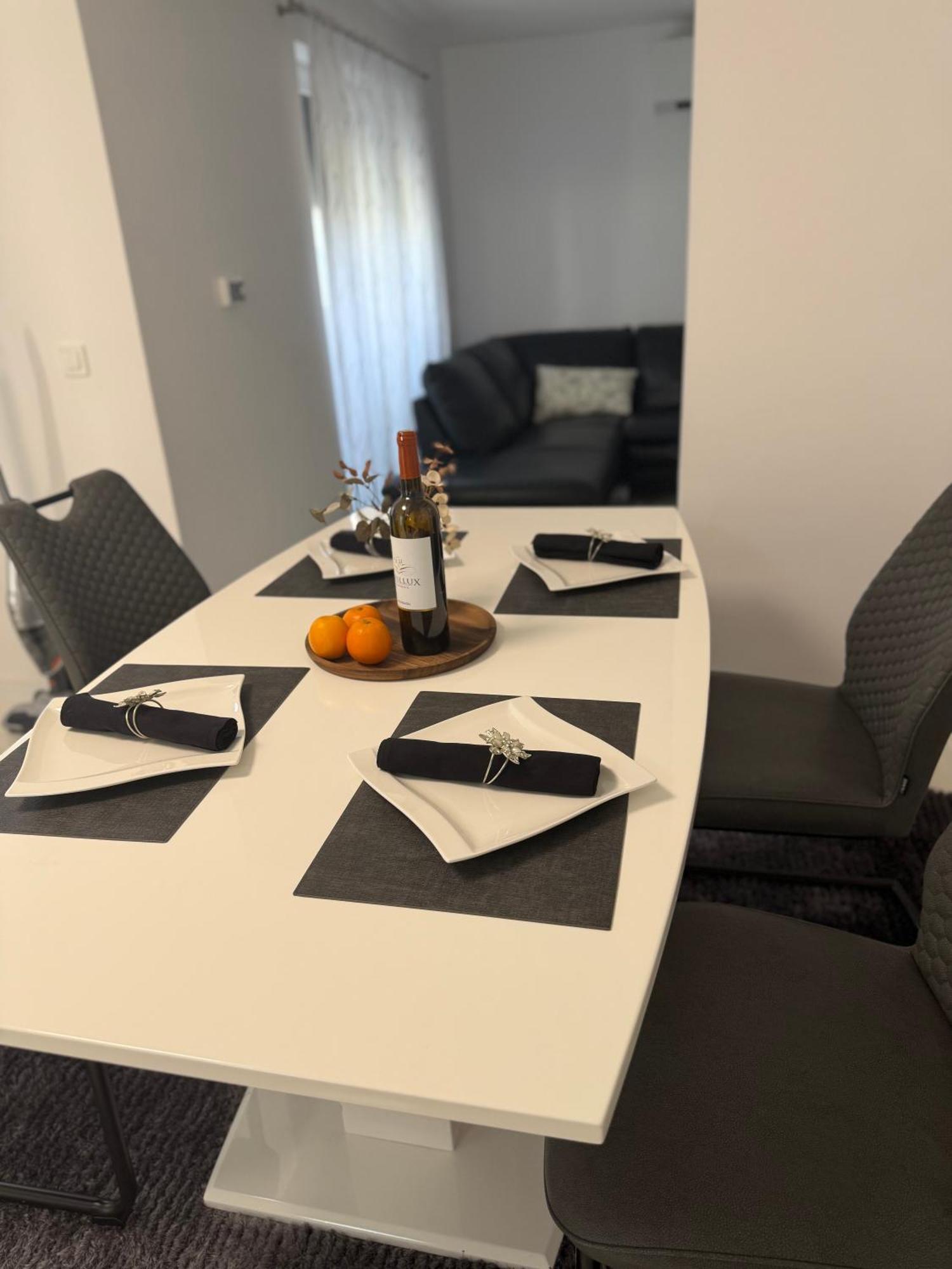 Apartmani Beril Lux Rovigno Esterno foto