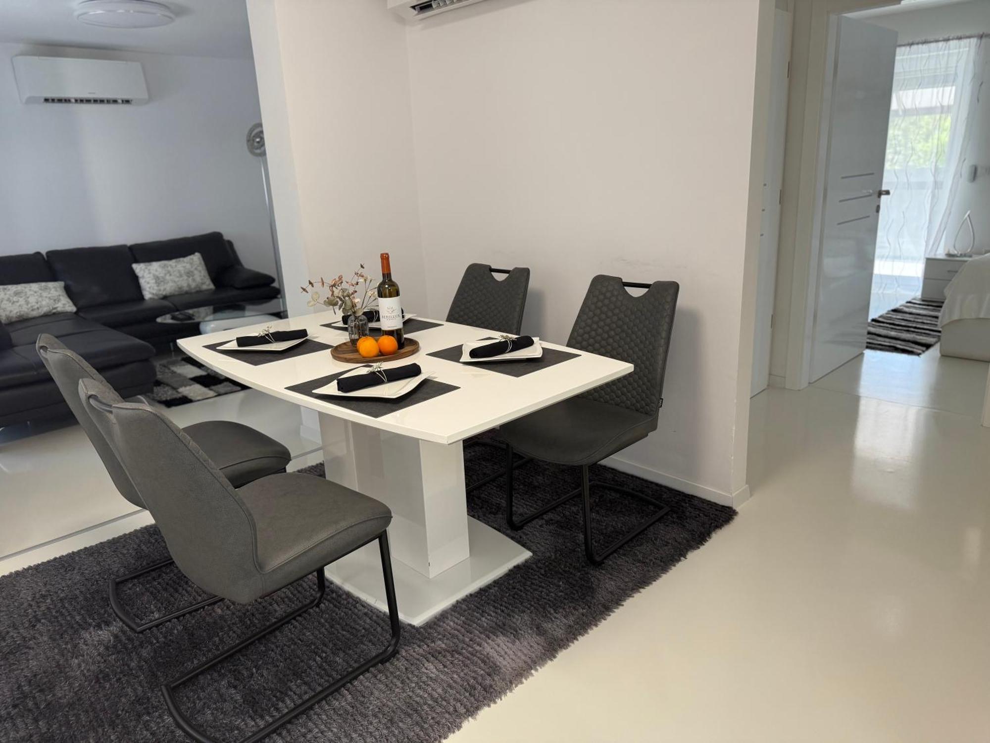 Apartmani Beril Lux Rovigno Esterno foto