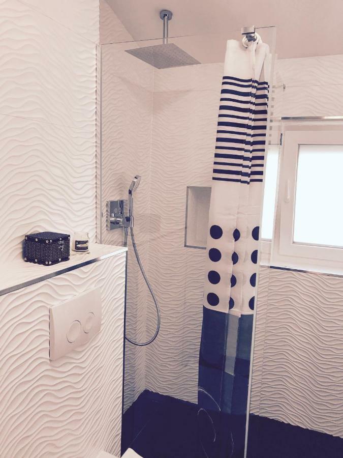 Apartmani Beril Lux Rovigno Esterno foto